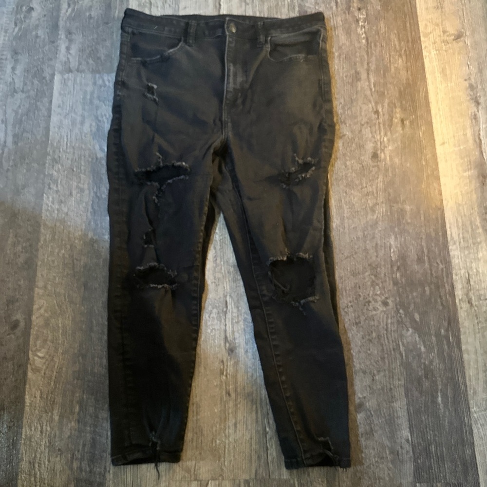 American Eagle Outfitters Women's Black Distressed Skinny Jeans